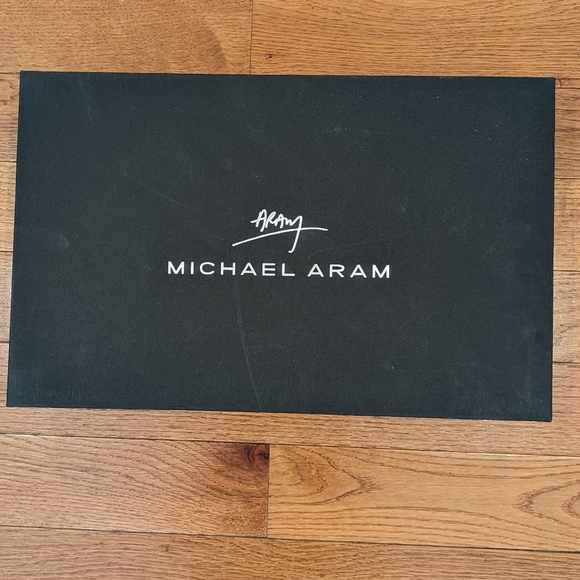 Michael Aram gift box - Picture 1 of 3